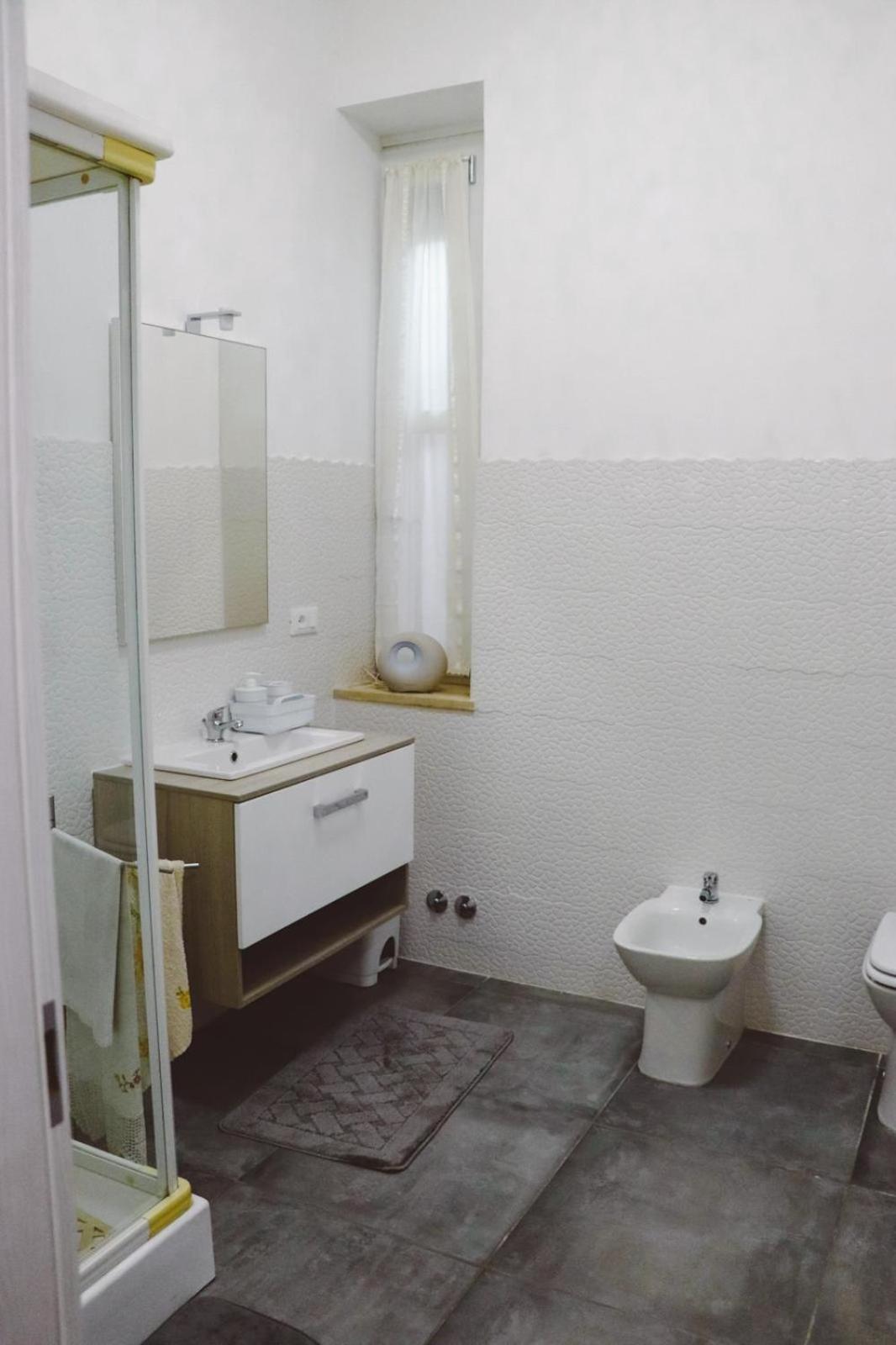 La Casa Di Piccoli Di Gabriele Martelli E Catia Pacetti - Appartamento Ancona Exterior foto